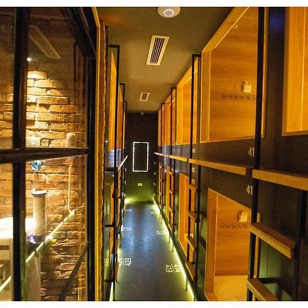 Khan Hoang Capsule Hotel (Adults Only) Hanoi Exterior foto