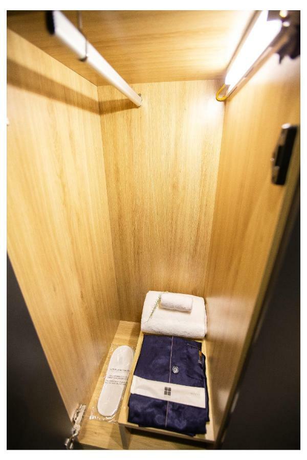 Khan Hoang Capsule Hotel (Adults Only) Hanoi Exterior foto